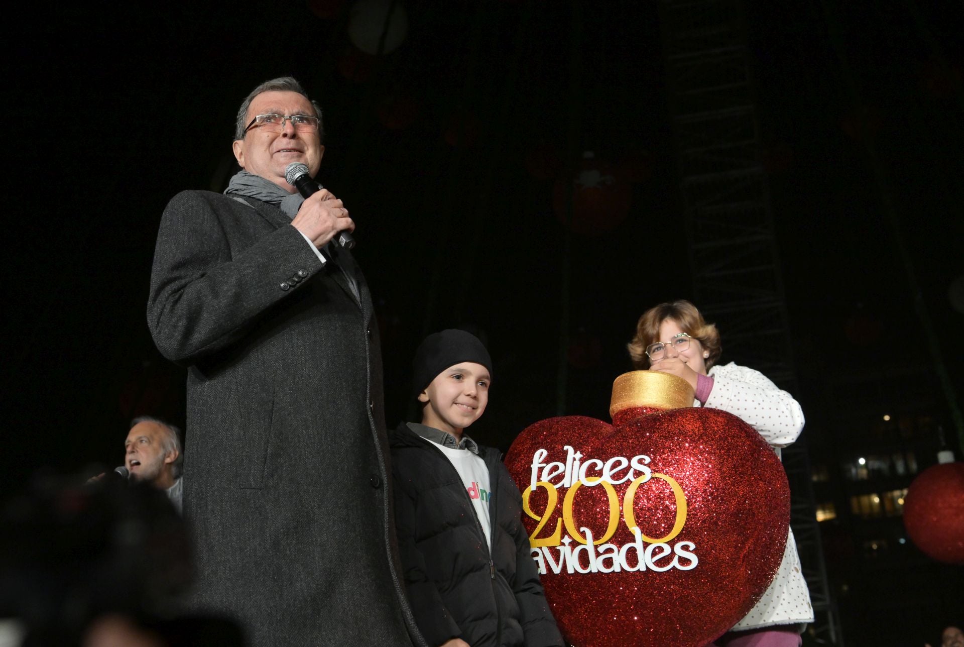 El encendido del árbol de Navidad de Murcia, en imágenes