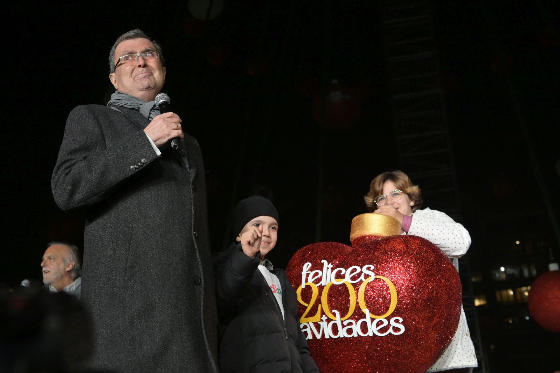 El encendido del árbol de Navidad de Murcia, en imágenes