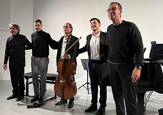 La velada fluyó gracias a estos magníficos intérpretes.