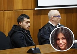 El asesino durante el juicio. A la derecha, Claudia, la víctima.