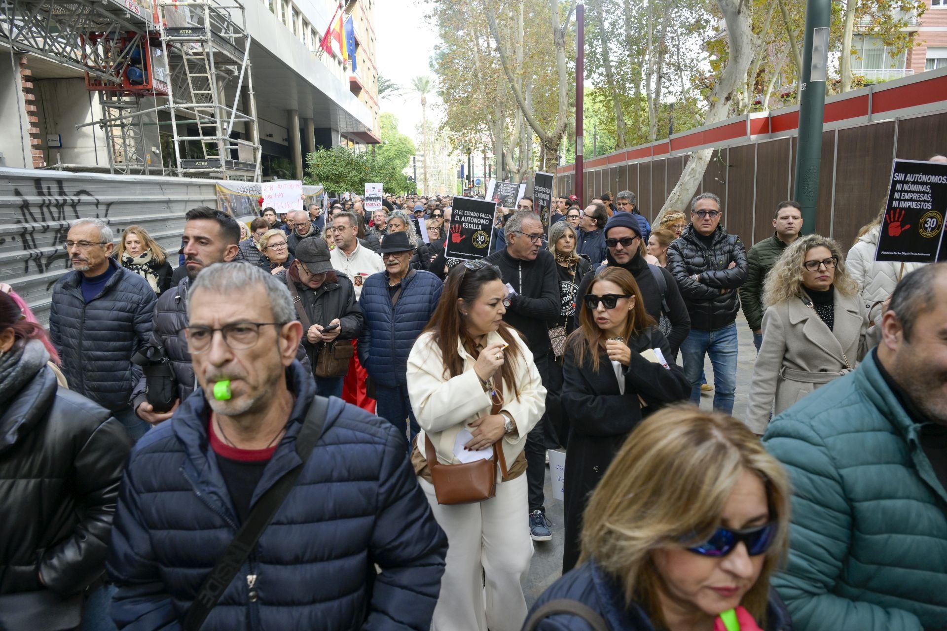 En imágenes, manifestación de autónomos en Murcia
