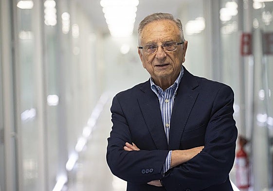 El empresario Tomás Fuertes, durante la entrevista en la sede del grupo en Alhama de Murcia.