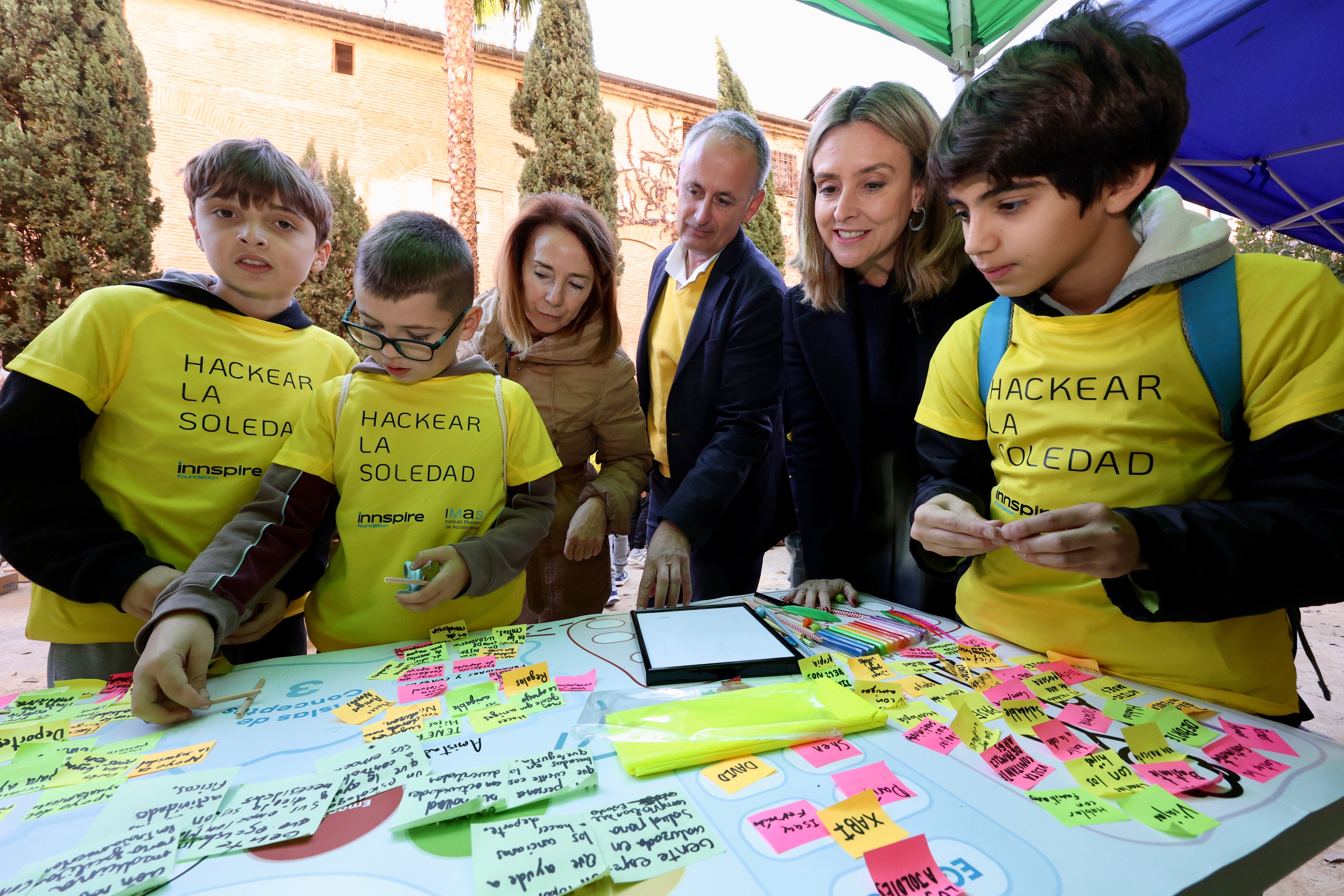 Jornada escolar &#039;Hackear la soledad&#039; celebrada en Murcia, en imágenes