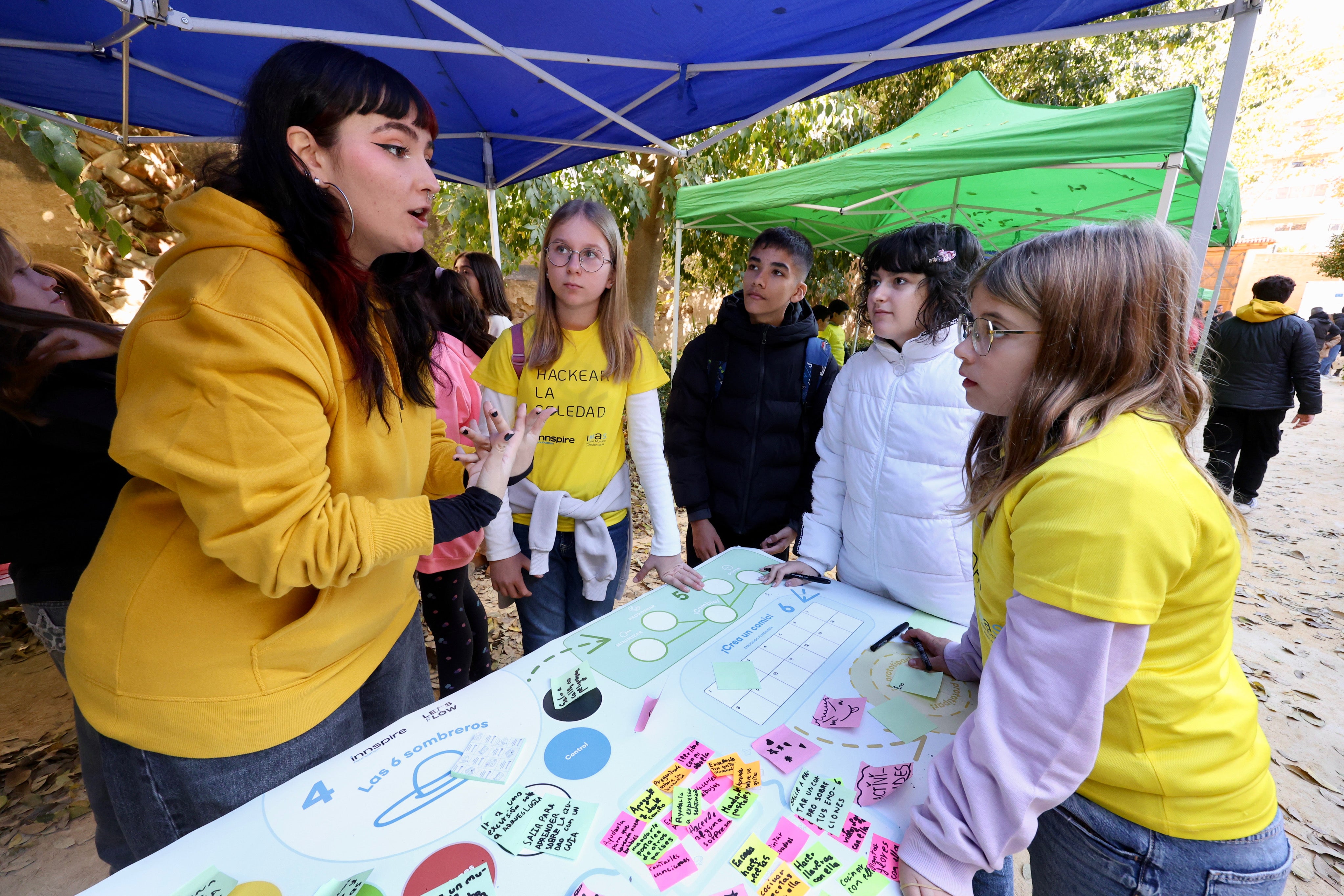 Jornada escolar &#039;Hackear la soledad&#039; celebrada en Murcia, en imágenes