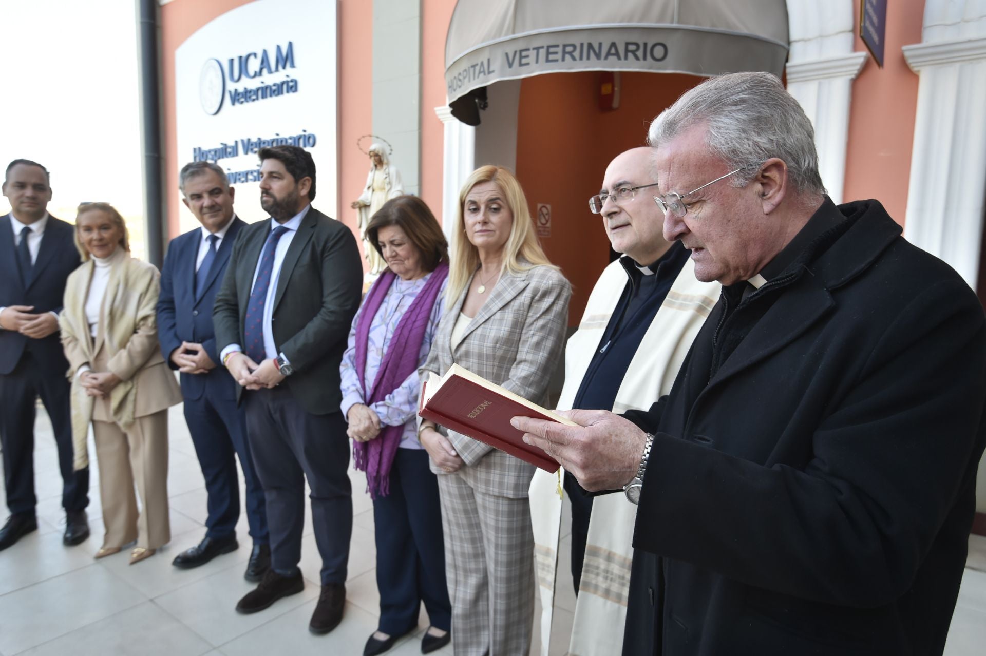 La inauguración del Hospital Veterinario de la UCAM, en imágenes