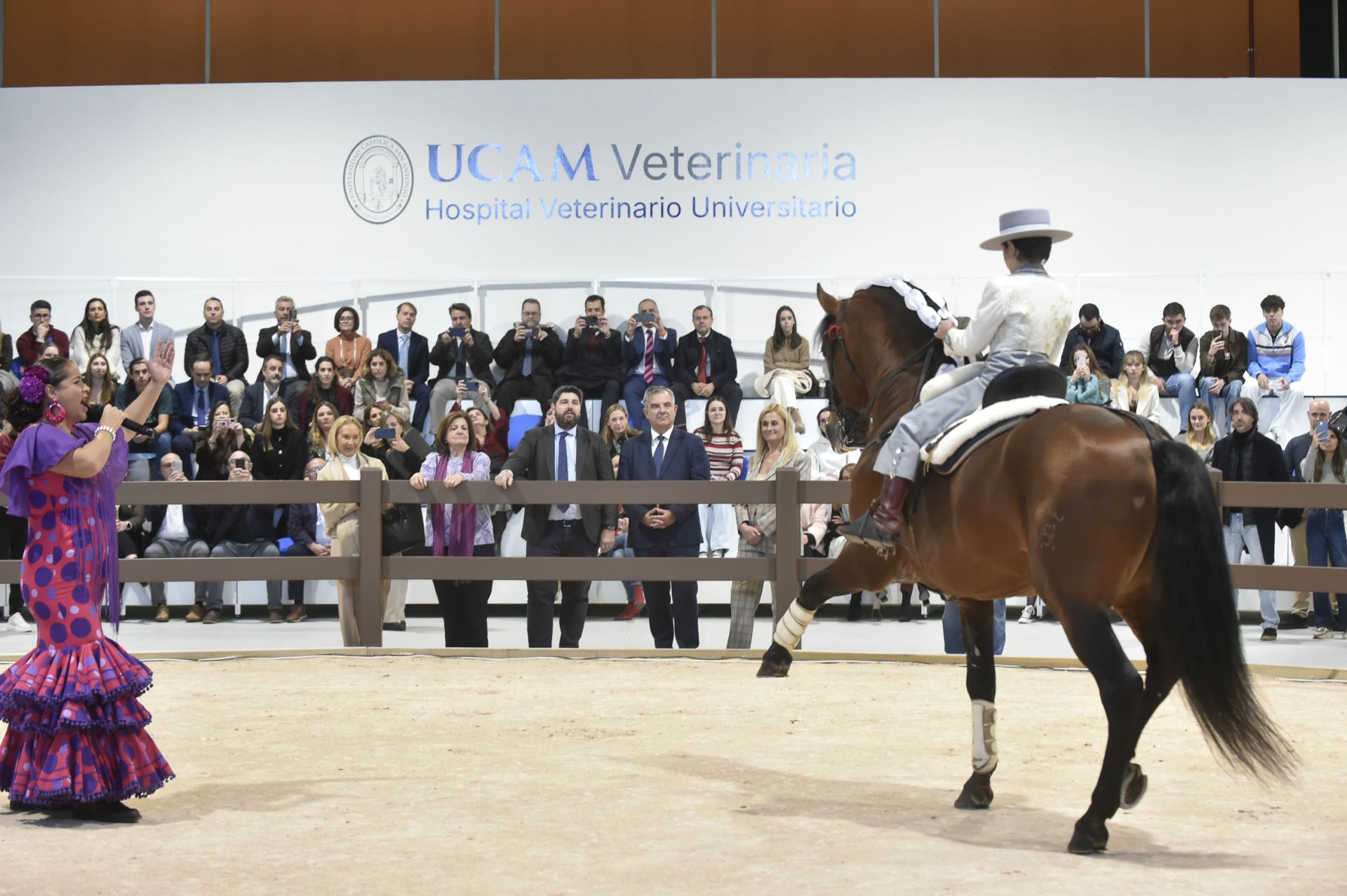 La inauguración del Hospital Veterinario de la UCAM, en imágenes
