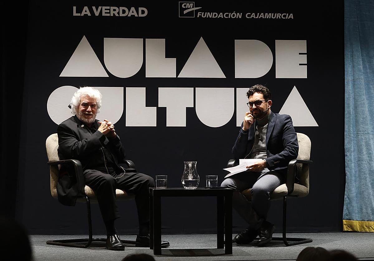 Las imágenes de Gabarrón en el aula de cultura de LA VERDAD