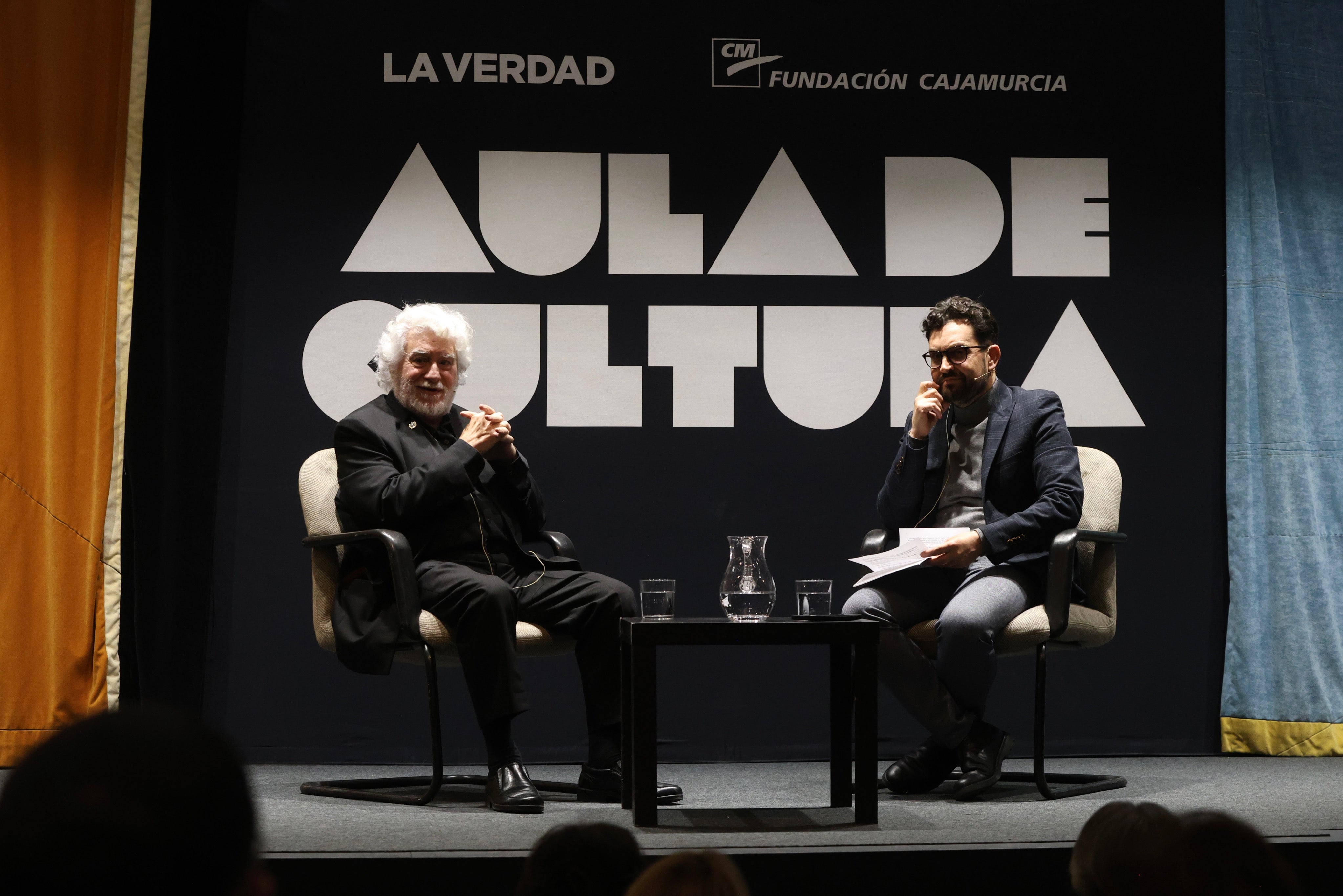 Las imágenes de Gabarrón en el aula de cultura de LA VERDAD