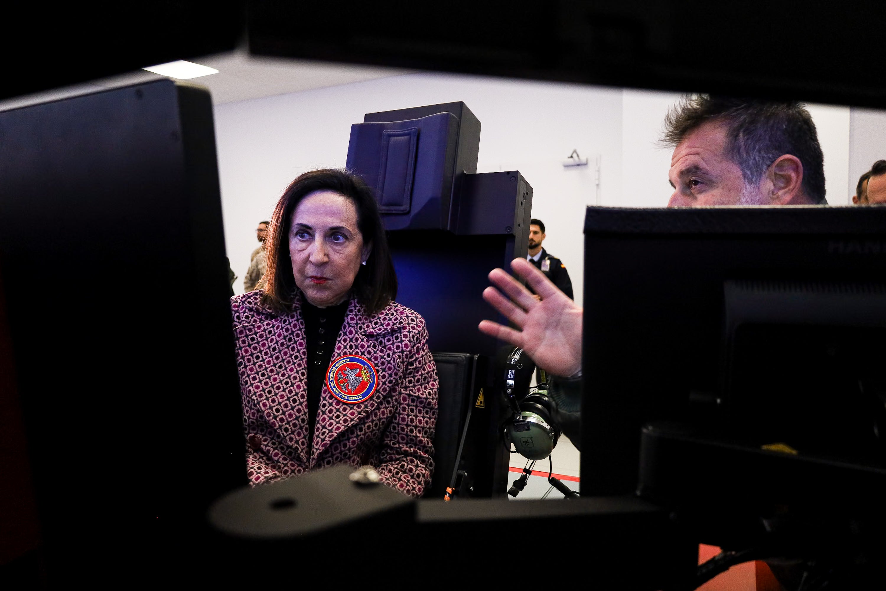 La visita de la ministra de defensa a la Academia General del Aire, en imágenes