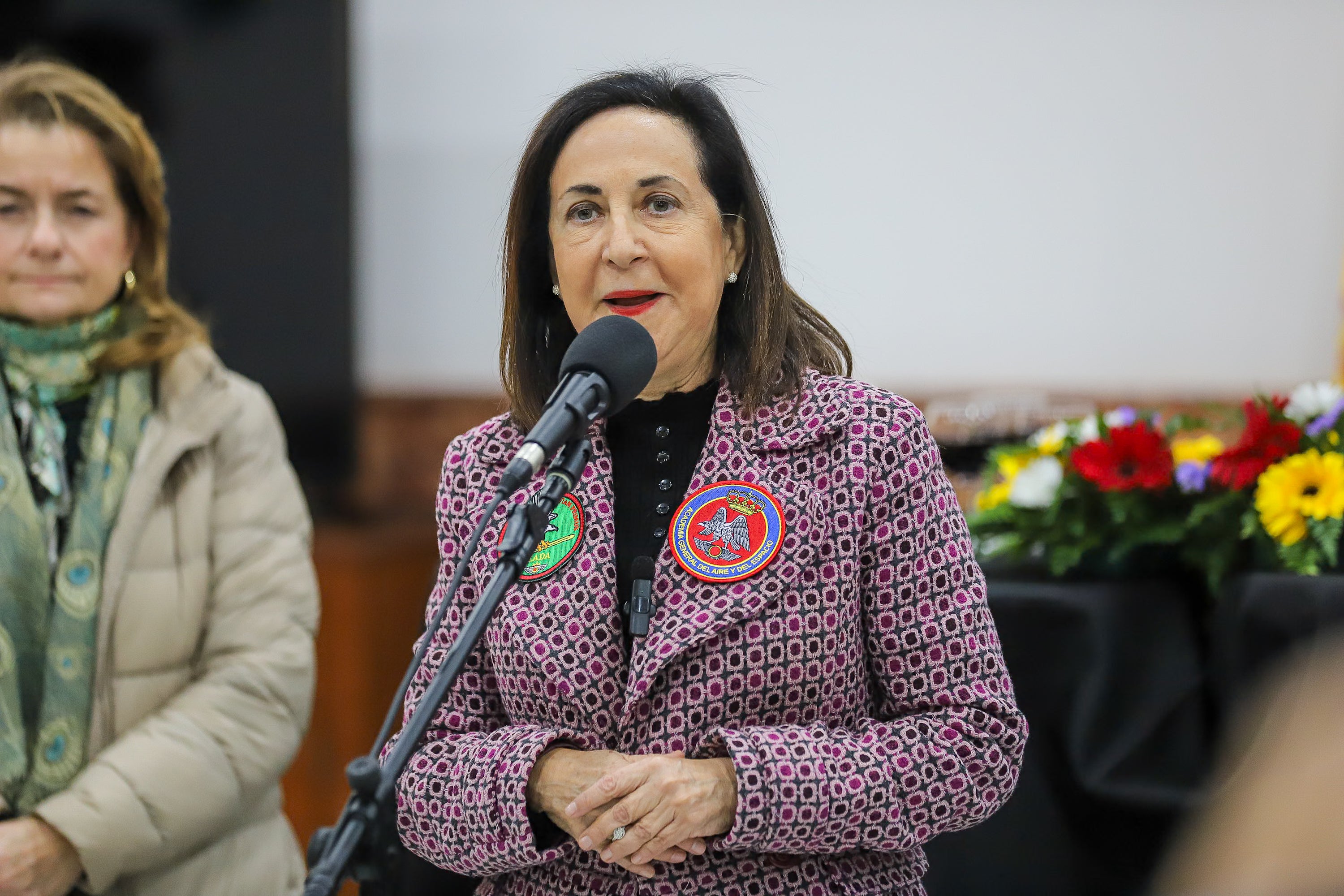 La visita de la ministra de defensa a la Academia General del Aire, en imágenes