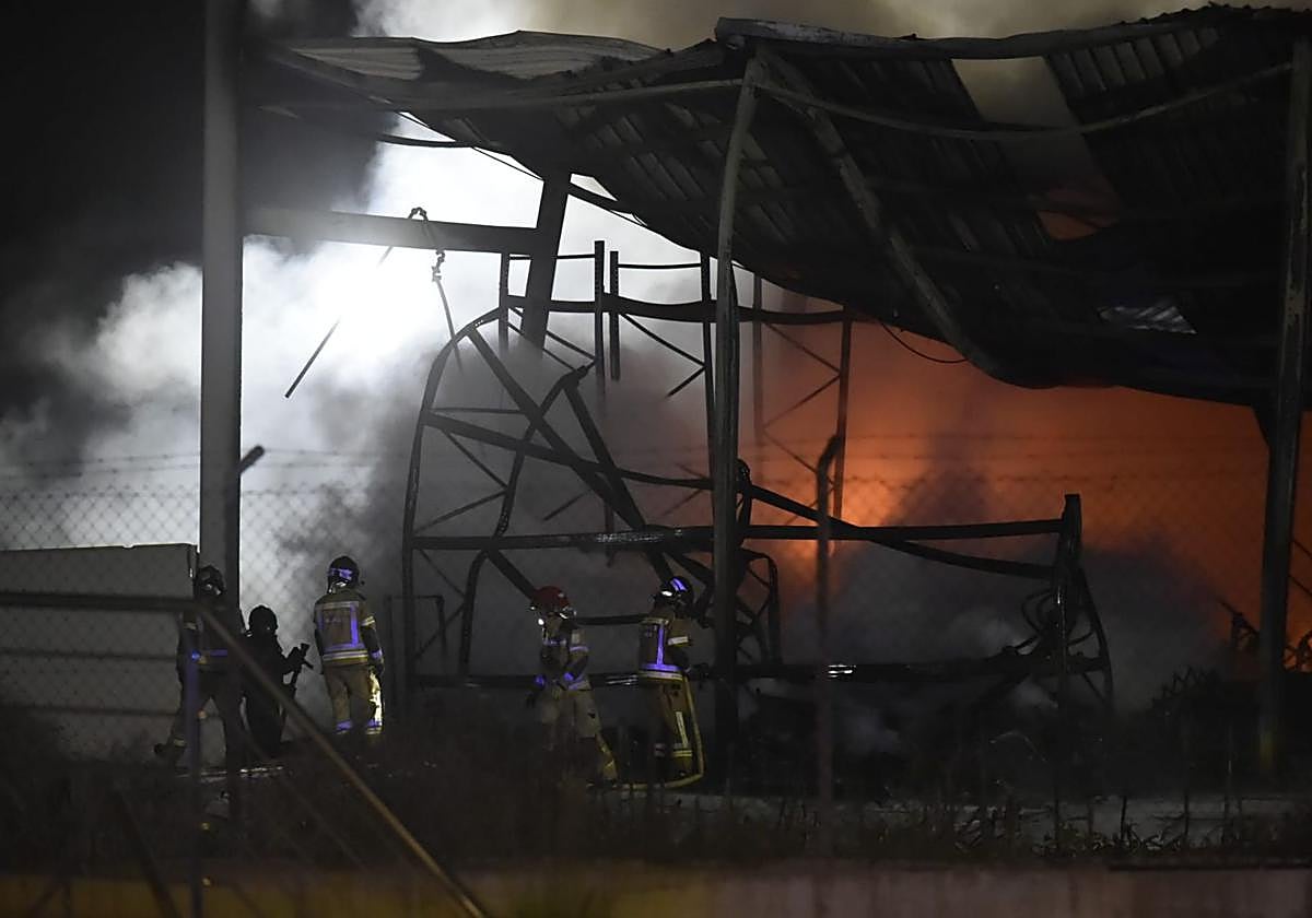 Las imágenes del incendio de Cobatillas
