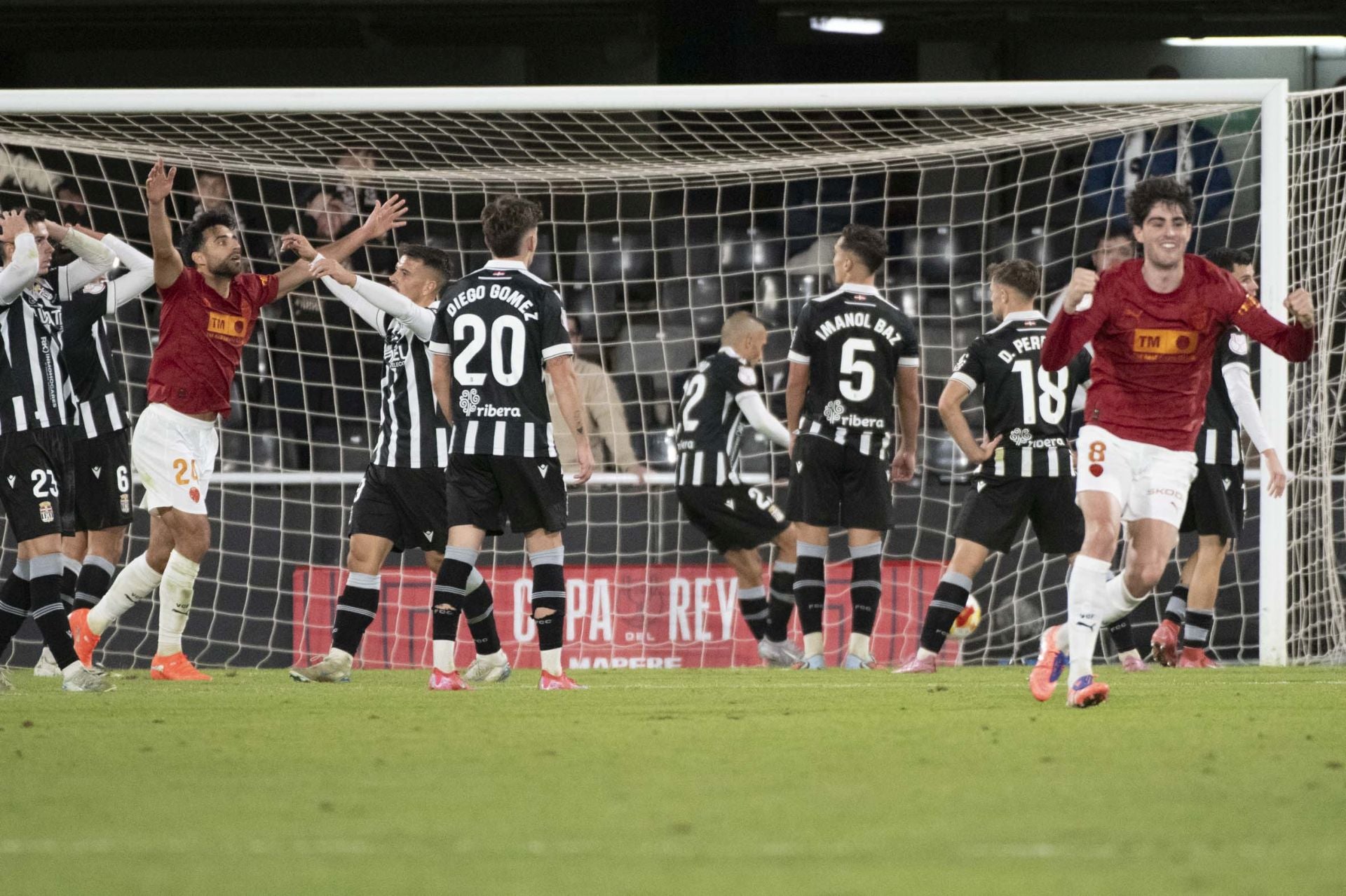 El FC Cartagena, eliminado de la Copa del Rey, en imágenes
