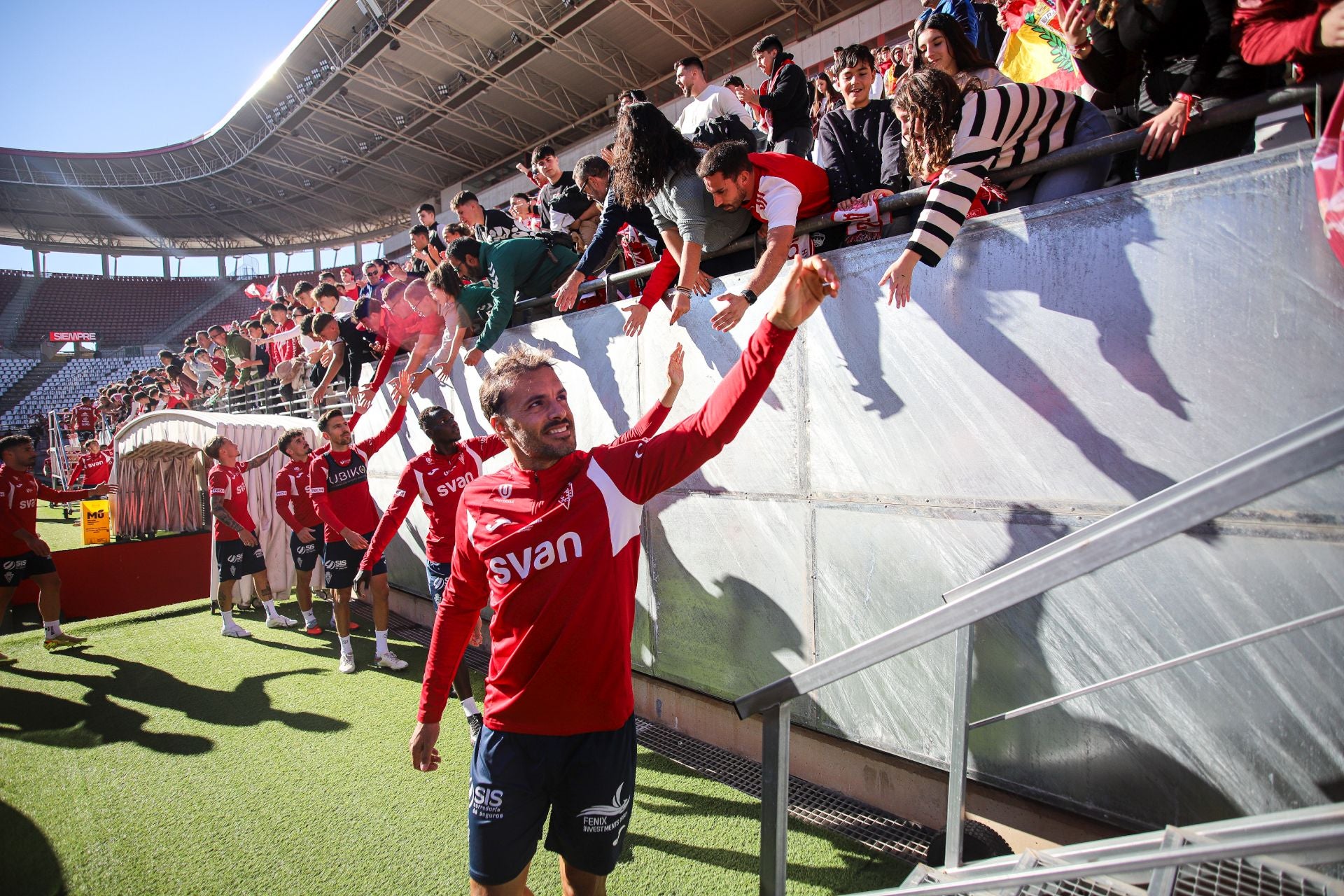 El último entrenamiento del Real Murcia antes del derbi contra el Fútbol Club Cartagena, en imágenes