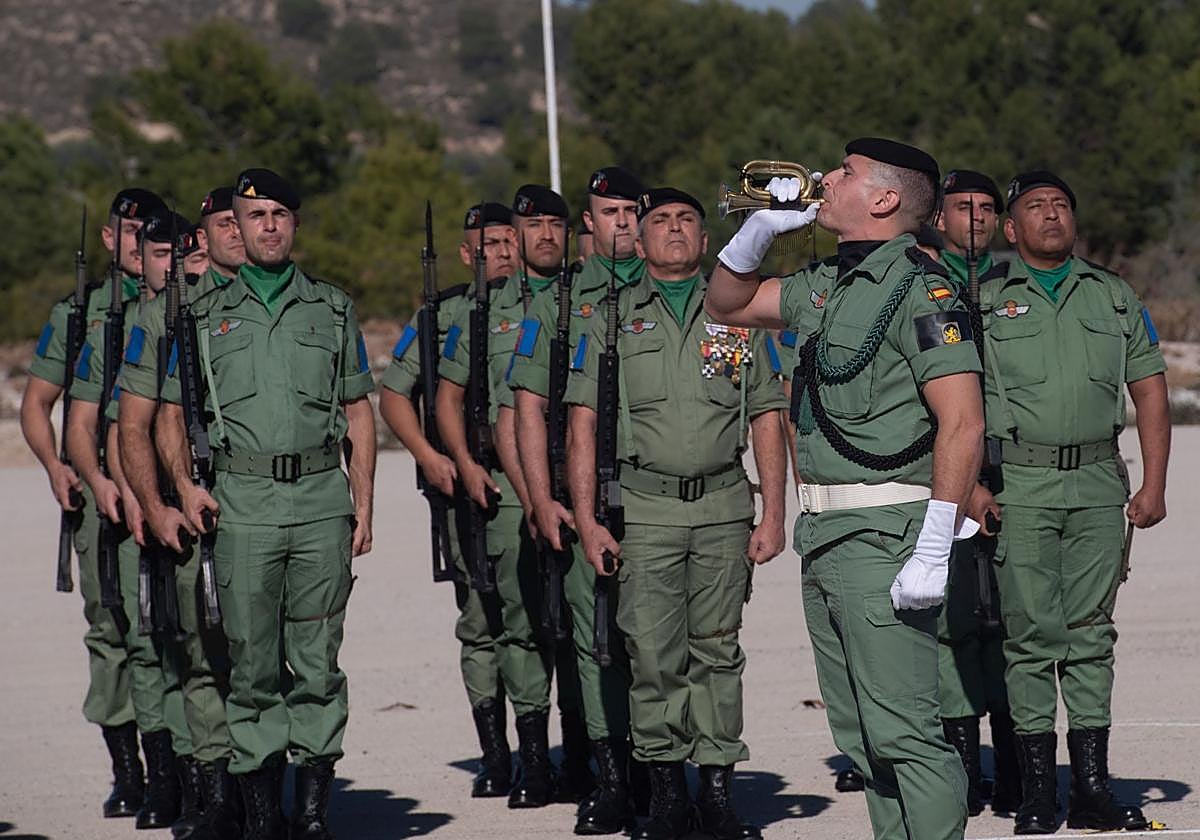 Los paracaidistas de Javalí Nuevo celebran la Inmaculada Concepción