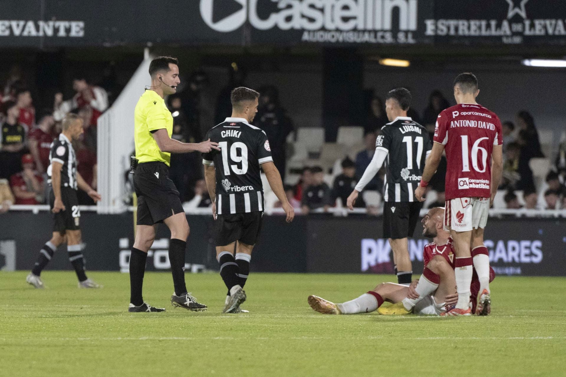 El derbi FC Cartagena - Real Murcia, en imágenes