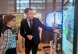 El director general del Agua, José Sandoval, junto a la comisaria europea de Medio Ambiente, Resiliencia Hídrica y Economía Circular Competitiva, Jessika Roswall.