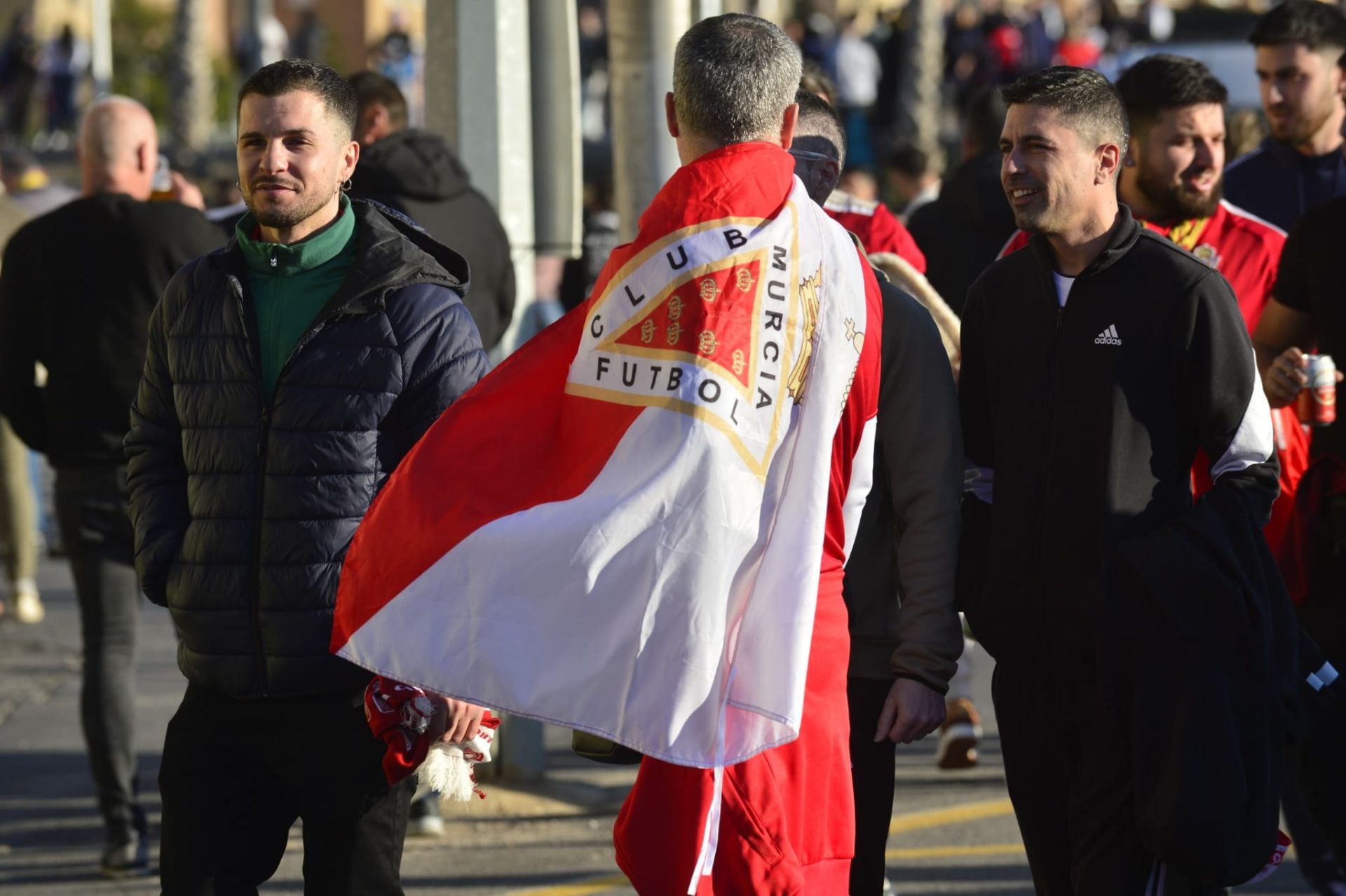 En imágenes, el ambiente en el entorno del Cartagonova