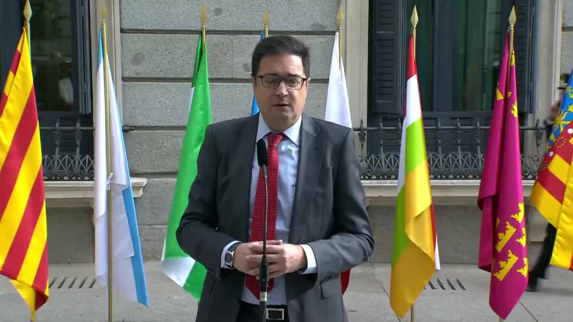 Óscar López sobre la Sanidad: "Ayuso está convirtiendo un derecho en un negocio"