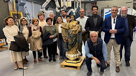 Arranca la restauración de la talla de la Patrona de Pliego, de González Moreno
