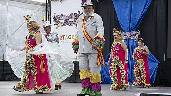 Catalina Agüera y José Jiménez de Santa Ana, nuevos reyes del Carnaval de Mayores de Cartagena