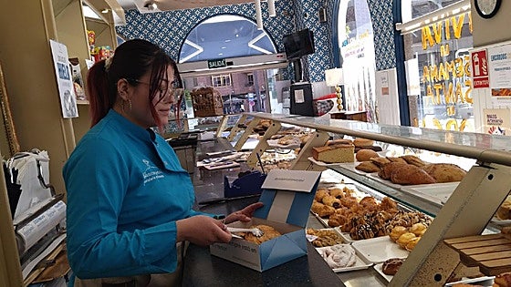 Las pastelerías de Lorca multiplican sus ventas para las meriendas en los palcos de la carrera