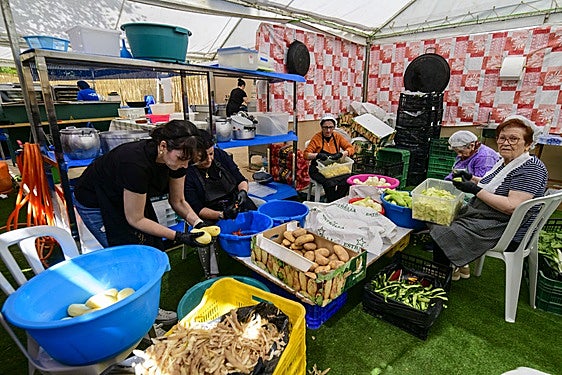 El zarangollo es el plato estrella de las barracas de Murcia este año: «No puede faltar en ninguna mesa»