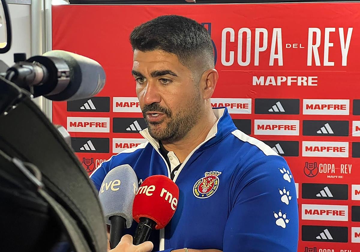 Popy Rasal El algareño Popy llega al banquillo del Xerez DFC para buscar la ...