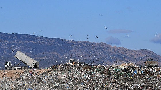 La Región de Murcia incumple las metas de la Unión Europea para reciclaje y rechazo en vertederos