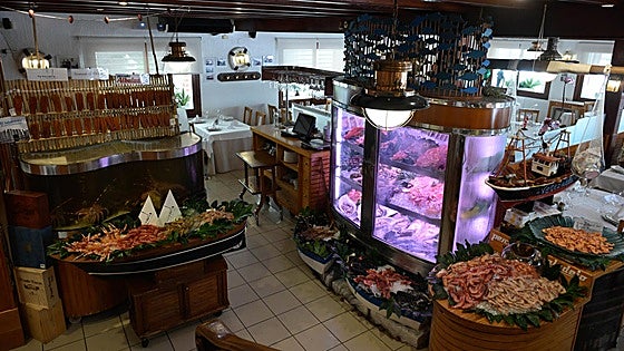 Las vitrinas de bares y restaurantes: 'joyeros' para exhibir «con arte» el mejor producto de la Región de Murcia