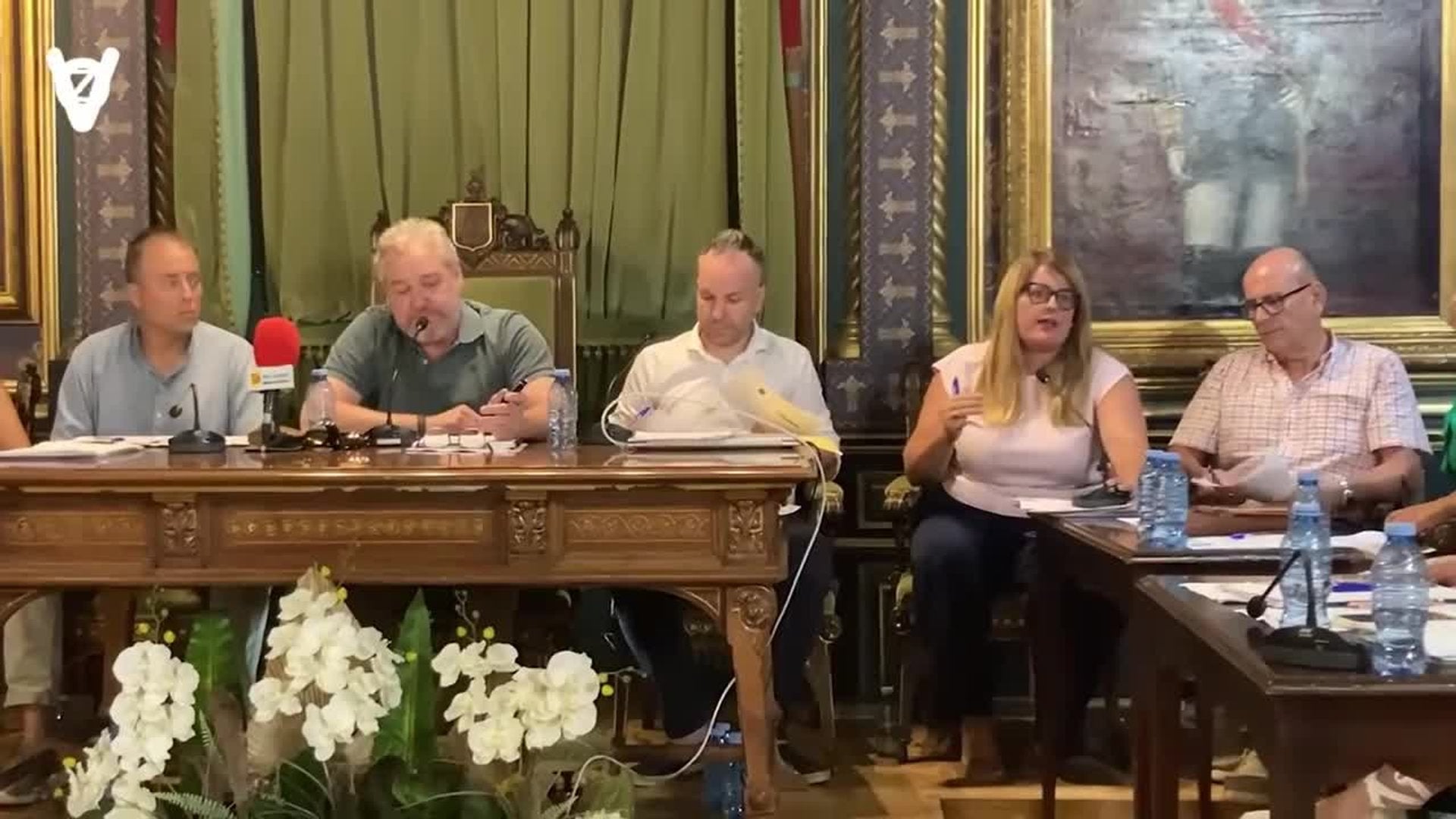 El alcalde de Mazarrón expulsa del Pleno a la portavoz del PP