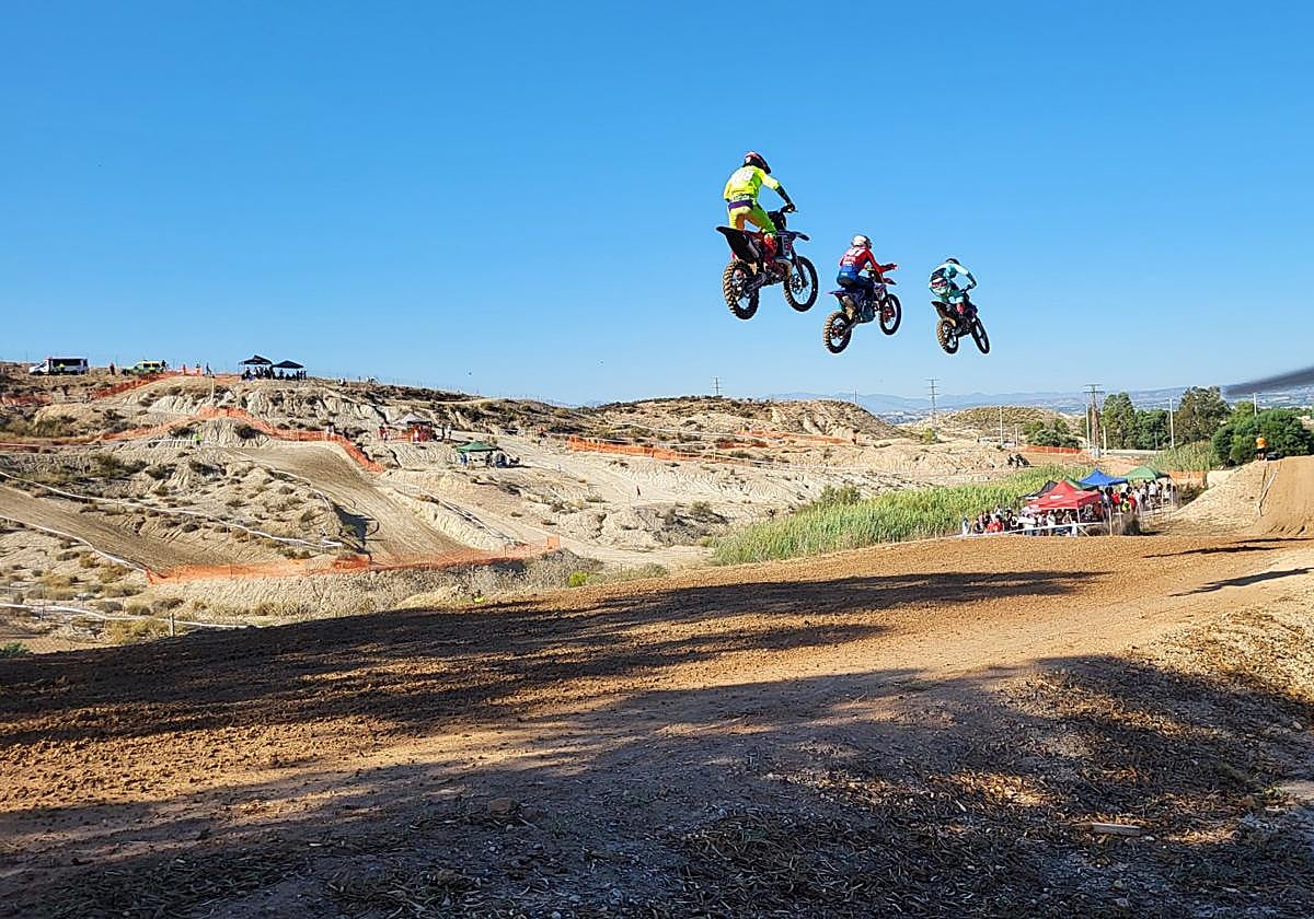 El Campeonato de Motocross-Trofeo El Corte Inglés cerrará el programa deportivo de fiestas el 4 de octubre.