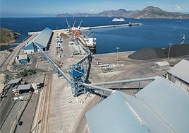 Instalaciones de la terminal mecanizada de Ership en el muelle polivalente del Puerto de Cartagena.