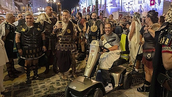 El Langui llama en su pregón de Carthagineses y Romanos a no dejarse «contagiar por el odio y la crispación»