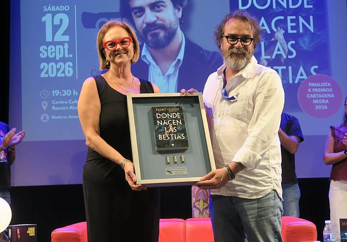 Pedro Feijoo en la entrega del premio.