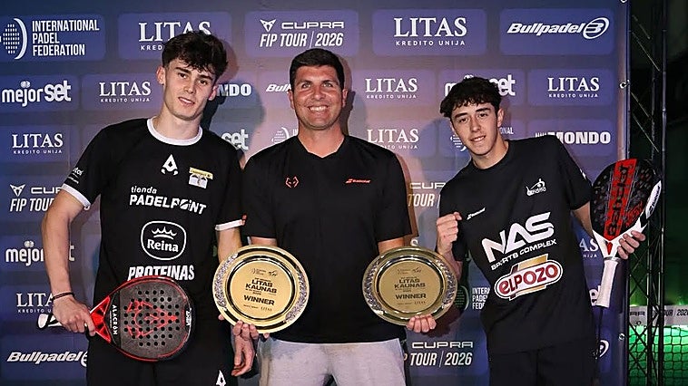 Aarón y Sergio, los murcianos que se abren paso hacia la élite del pádel