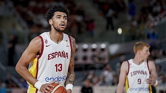 Almansa tampoco jugará esta tarde el decisivo partido de la selección en Grecia