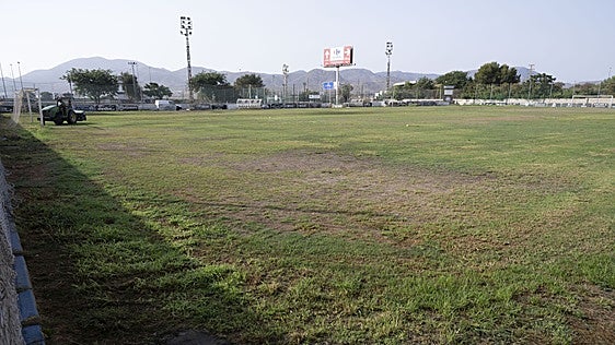 El Cartagena FC cederá vestuarios, un gimnasio y plazas de aparcamiento al Efesé en la Gómez Meseguer