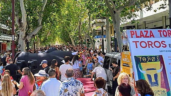 El Encierro Infantil llena de familias el Paseo Alfonso X de Murcia