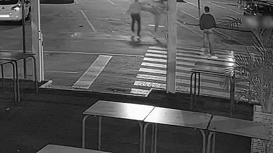 Detenido en Águilas por una supuesta agresión homófoba a un vecino, al que también atracó