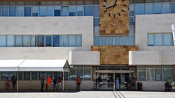 El Ayuntamiento de San Javier da por válido el examen tras hallar los sobres perdidos de la oposición