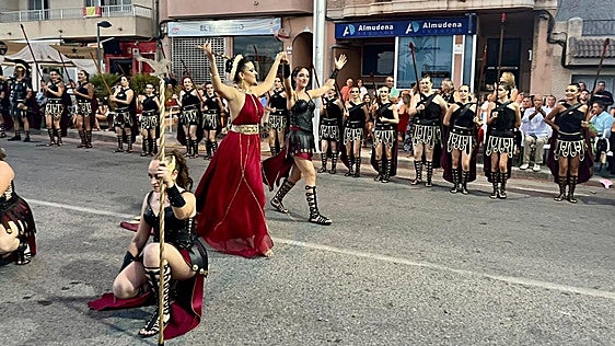 Fortuna echa la mirada dos mil años atrás con su desfile Íbero Romano