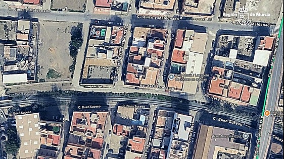 Herido un hombre por inhalación de humo en el incendio de una vivienda de Águilas