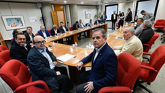 Se evaporó la Mesa del Agua