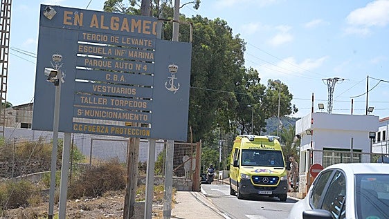 Un accidente en el Centro de Buceo de la Armada en Cartagena deja dos heridos graves