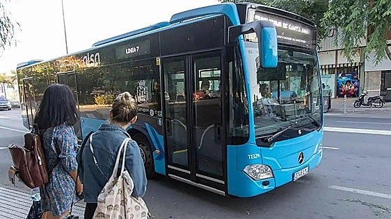 La oposición carga contra el Ayuntamiento de Cartagena por la huelga de transporte
