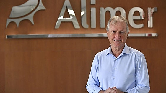 Julián Díaz García: «Cuando hay crisis, el consumidor se preocupa más en comprar barato que en ver de dónde viene el producto»