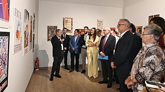 Una exposición conmemora en Lorca cien años de turismo en la Región de Murcia a través de carteles promocionales