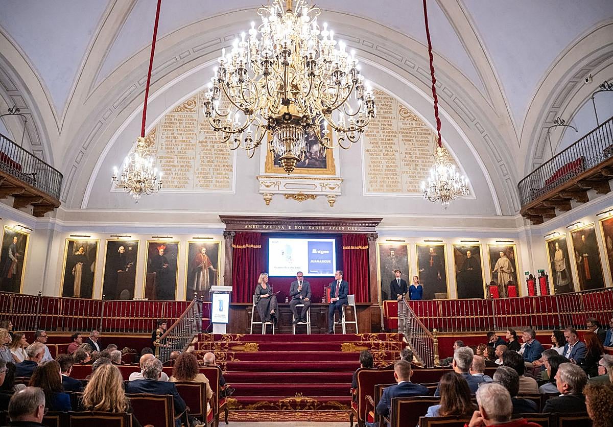 El Paraninfo de la Universidad de Valencia acoge la quinta edición de los Premios Revoluciona | La Verdad