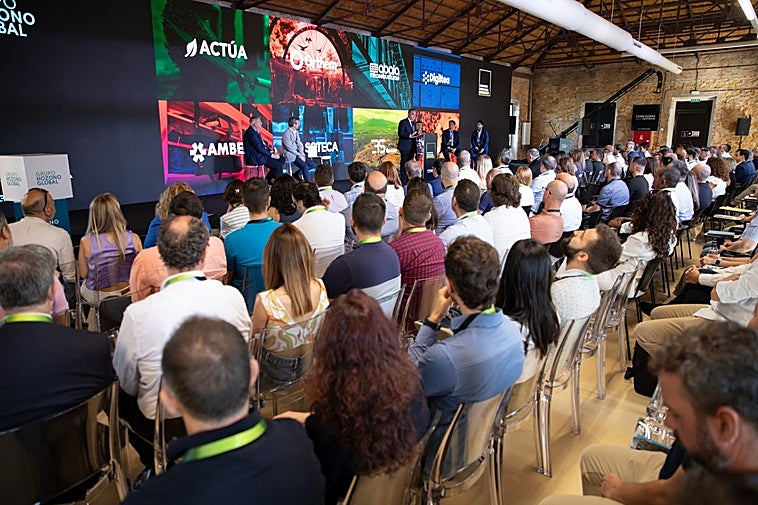 Hozono Global celebra su II Congreso Profesional como espacio de formación y encuentro entre equipos