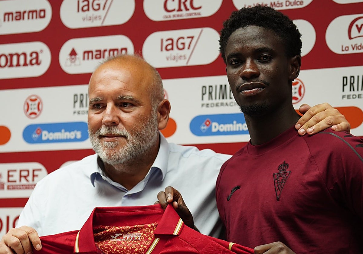 Sánchez Breis y Usse Diao, durante la presentación del último fichaje grana.